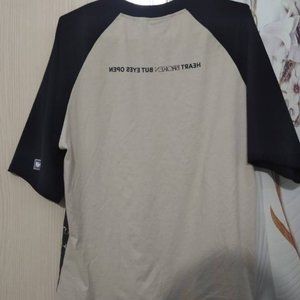 Men's and women's loose-sleeved T-shirt